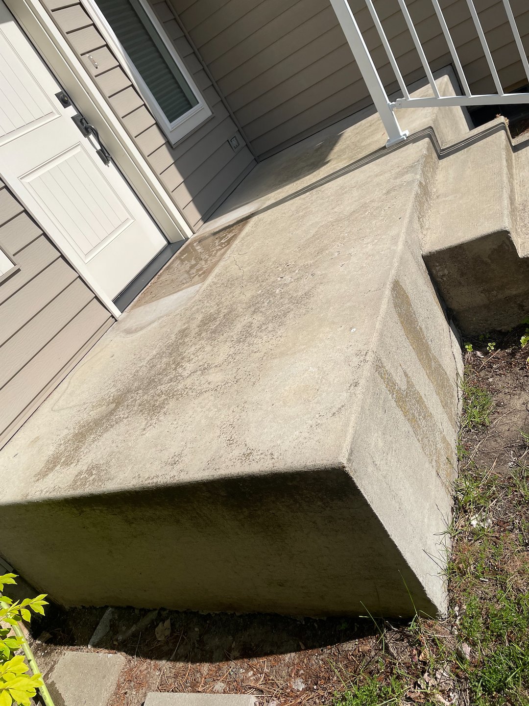 Concrete and Wood Deck Pressure Washing Thumbnail