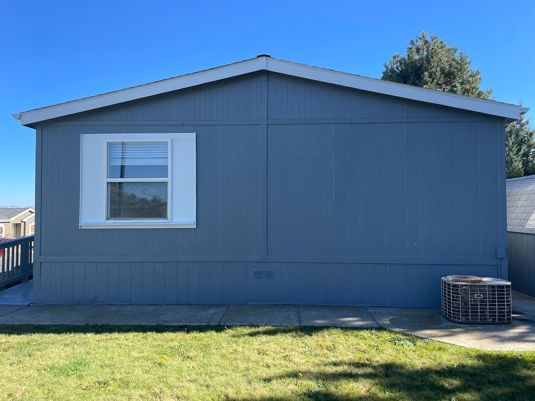 Exterior Mobile Home Painting in Pullman, WA