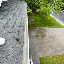 Huge-Gutter-Cleaning-in-Pullman 0