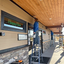 Painting-the-Floyds-Dispensary-in-Moscow-ID 0