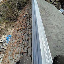 Roof-Shingling-Flashing-Install-and-Wash-in-Pullman 4