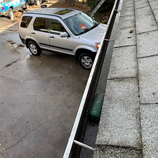 Roof-Wash-and-Gutter-Cleaning-in-Pullman 2